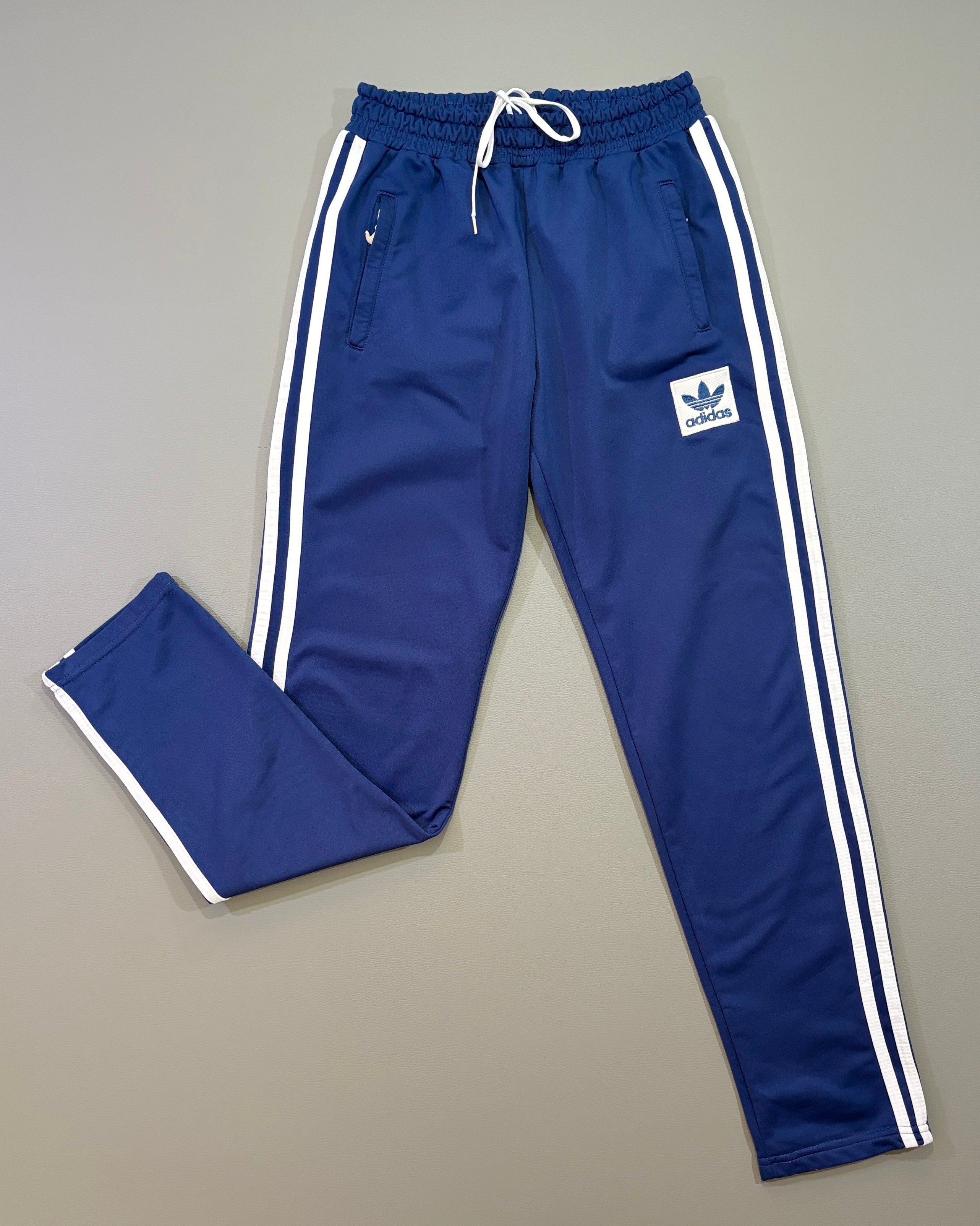 Adidas (S/M)