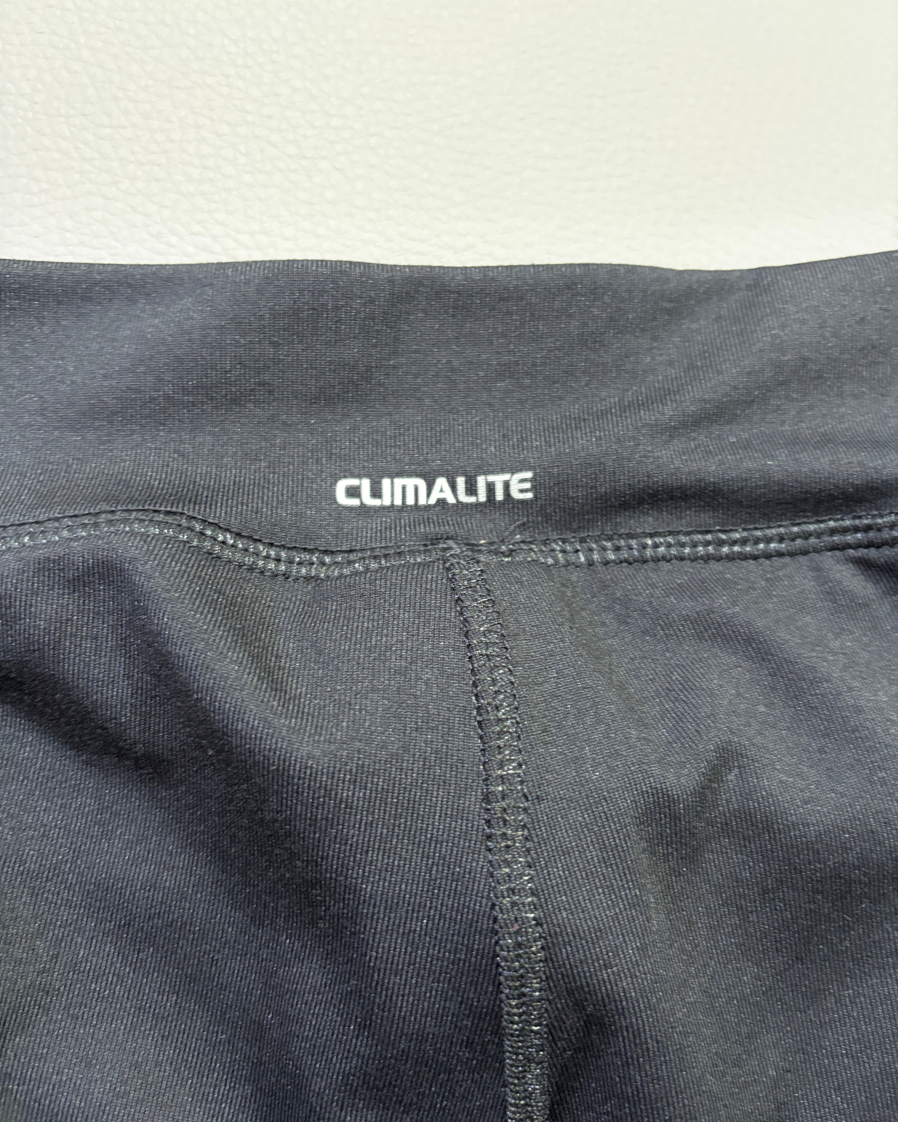 Adidas ženske pantalone 3/4  Performance Essentials – L