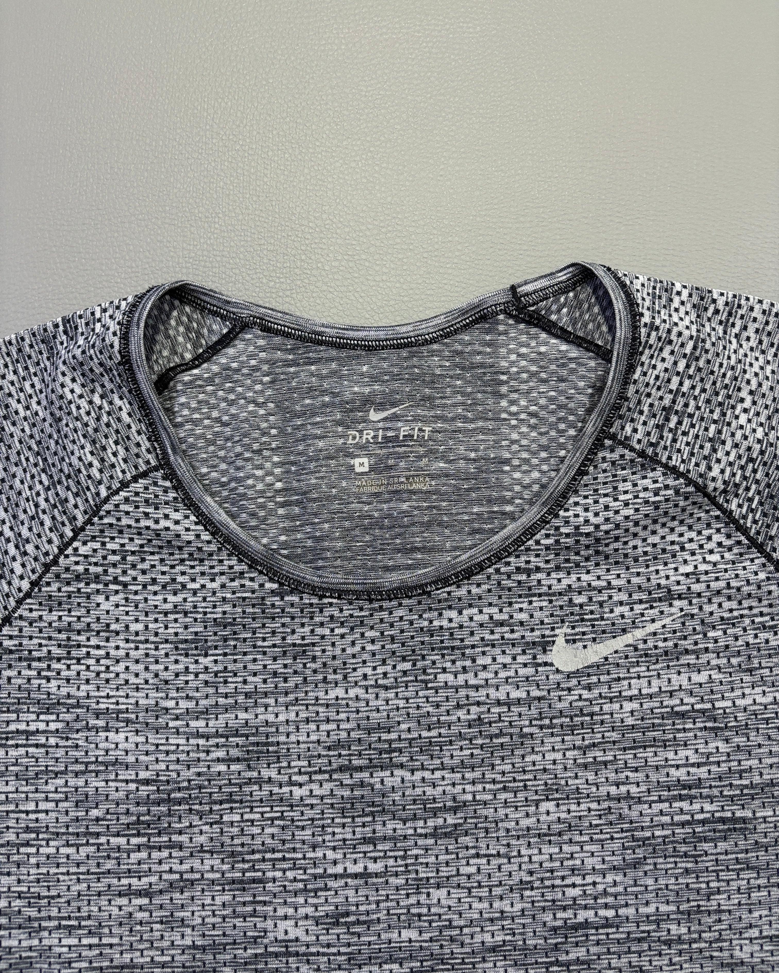 Nike Dri-FIT ženska sportska majica - M