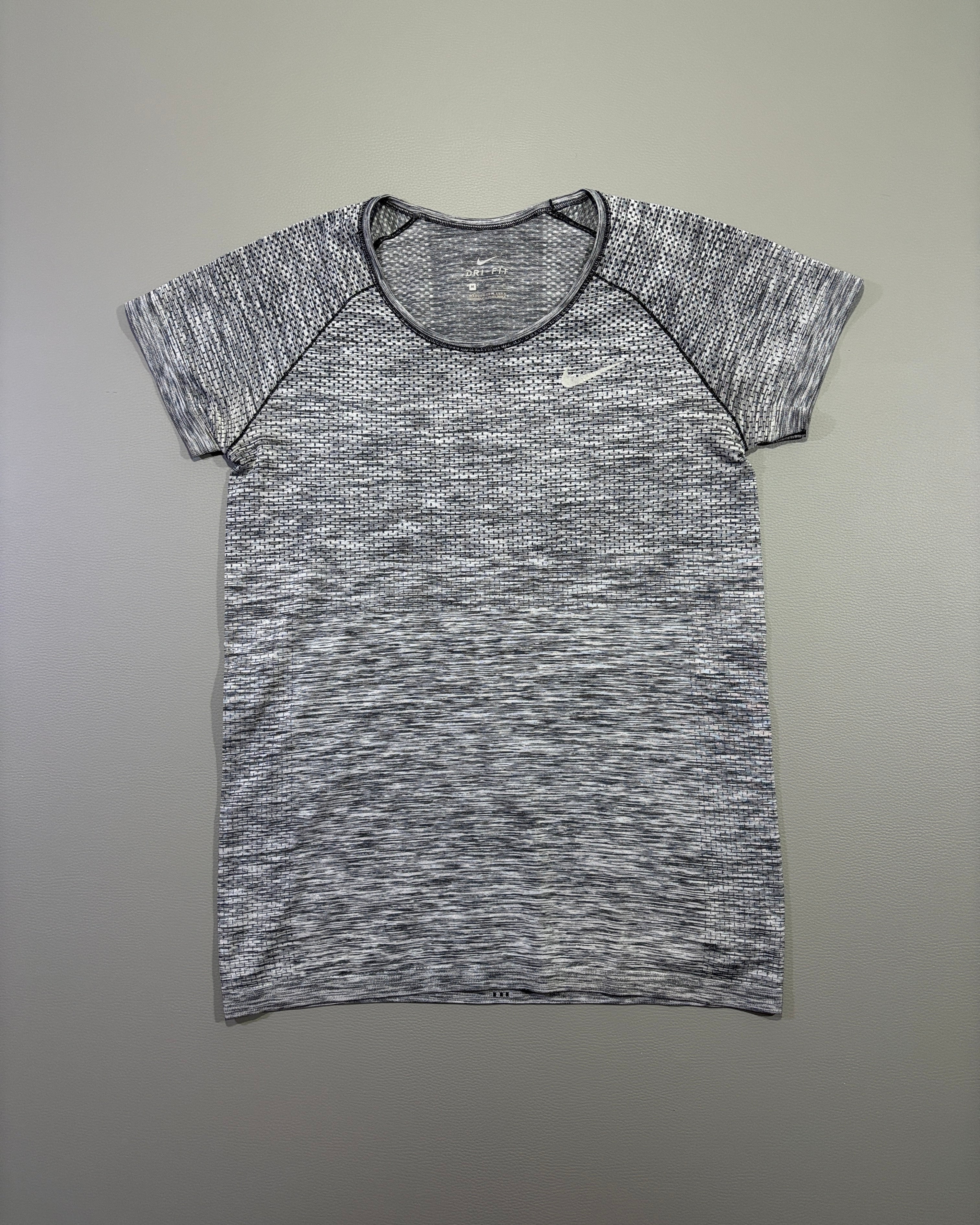 Nike Dri-FIT ženska sportska majica - M