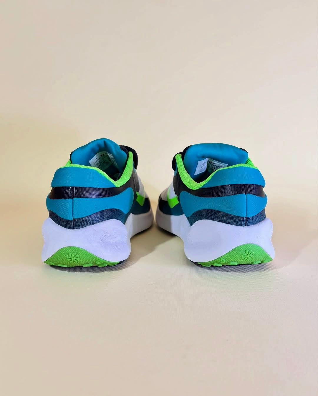 Nike Revolution 7 (38.5)