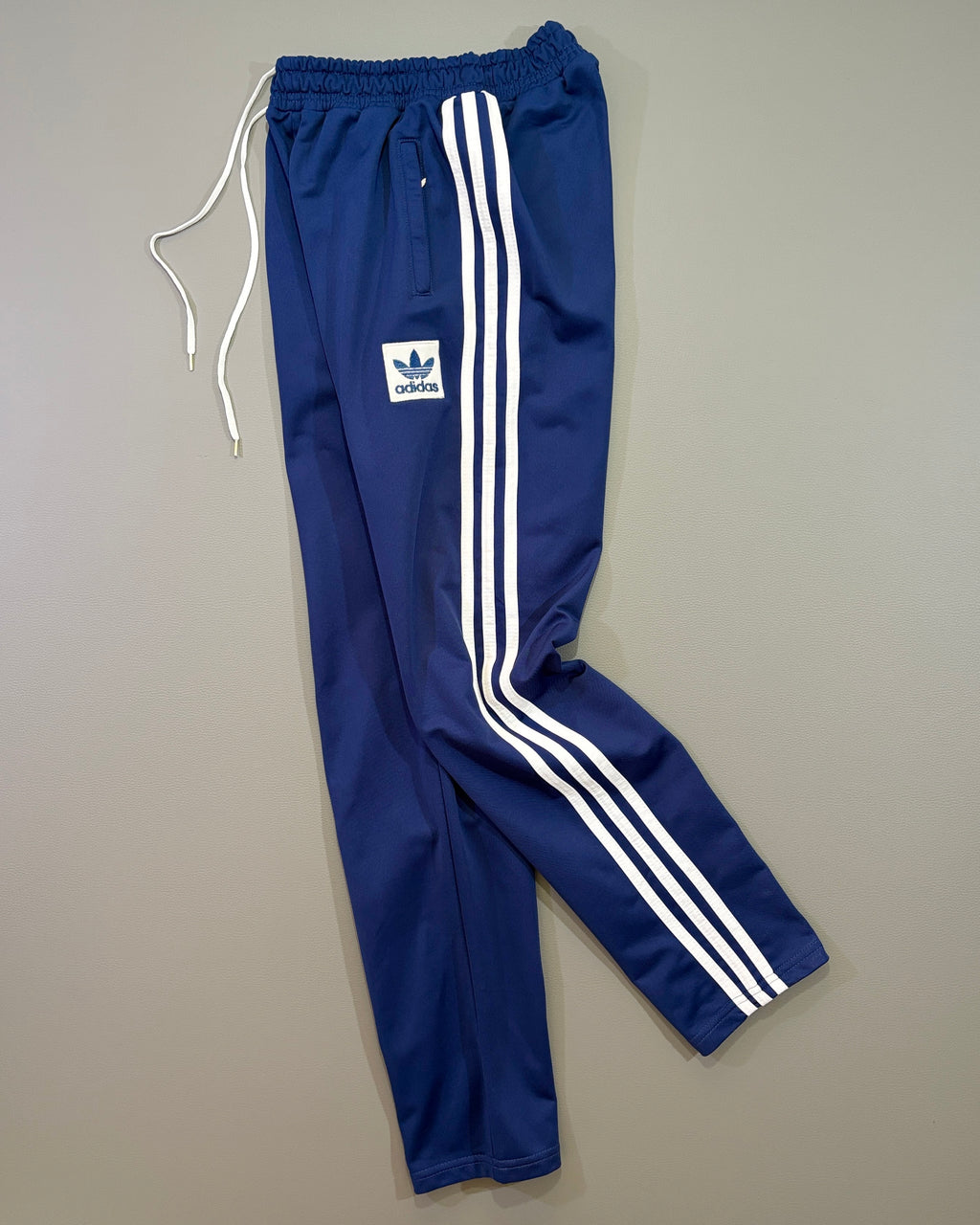 Adidas (S/M)