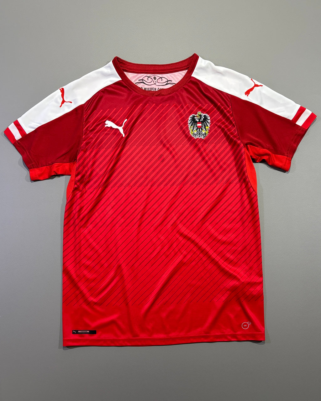 Puma Austria reprezentativna fudbalska majica DryCell - M