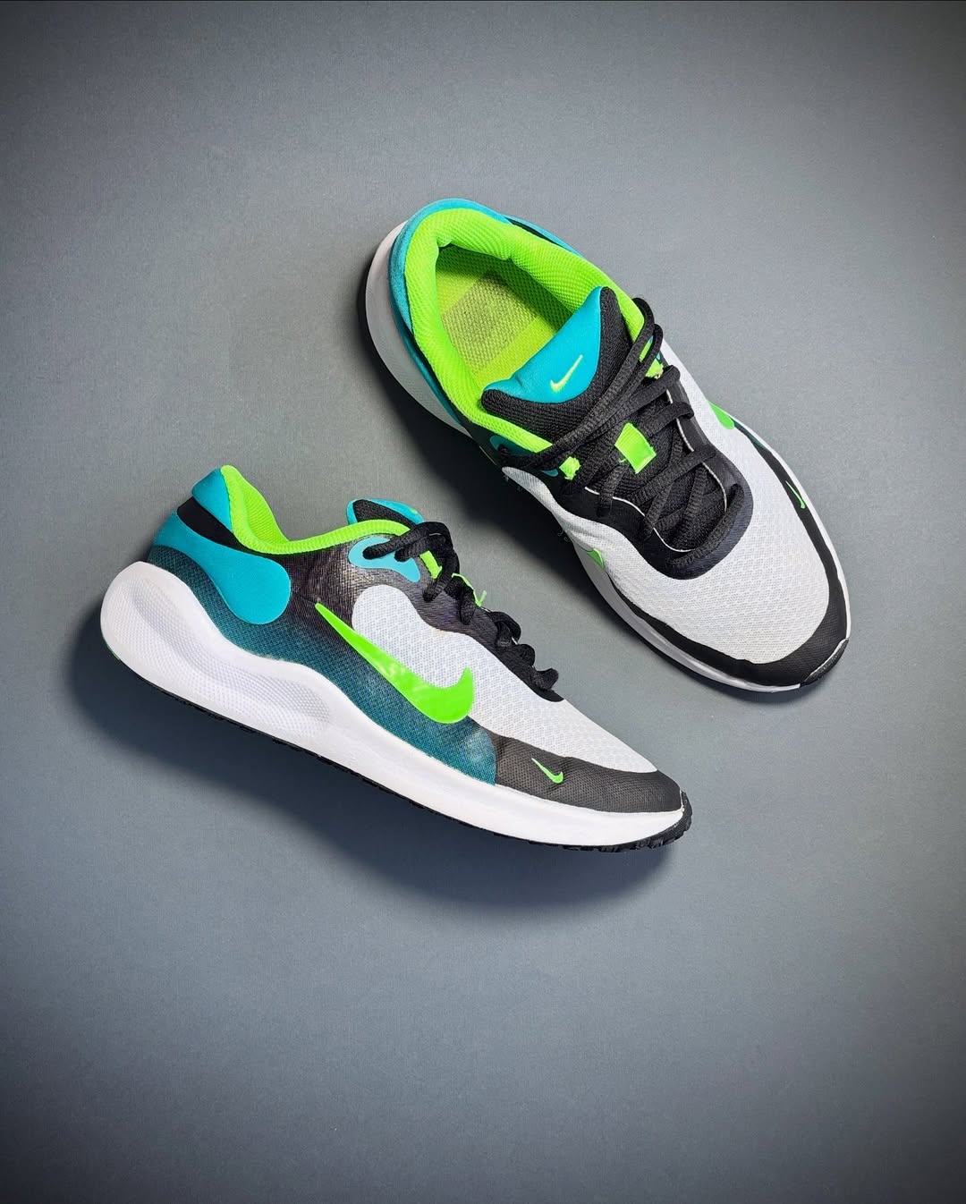 Nike Revolution 7 (38.5)