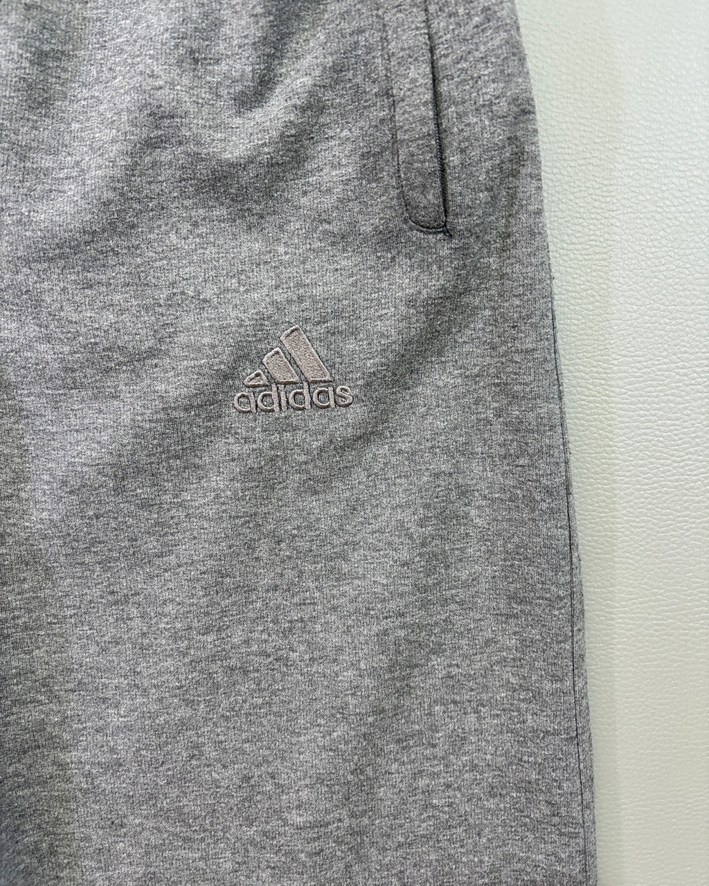 Adidas muške pamučne 3/4 trenerke – XL