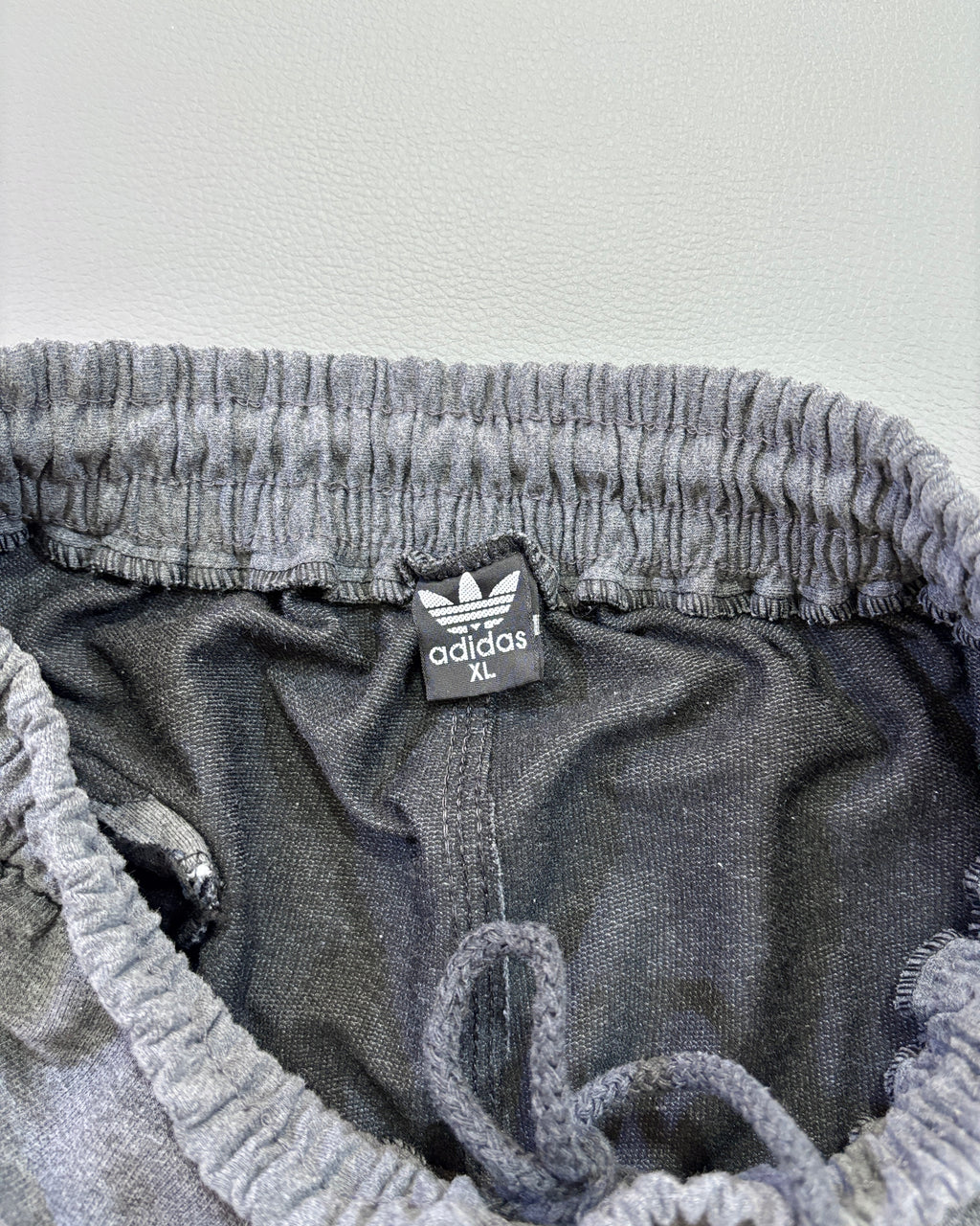 Adidas muške pamučne 3/4 trenerke – XL