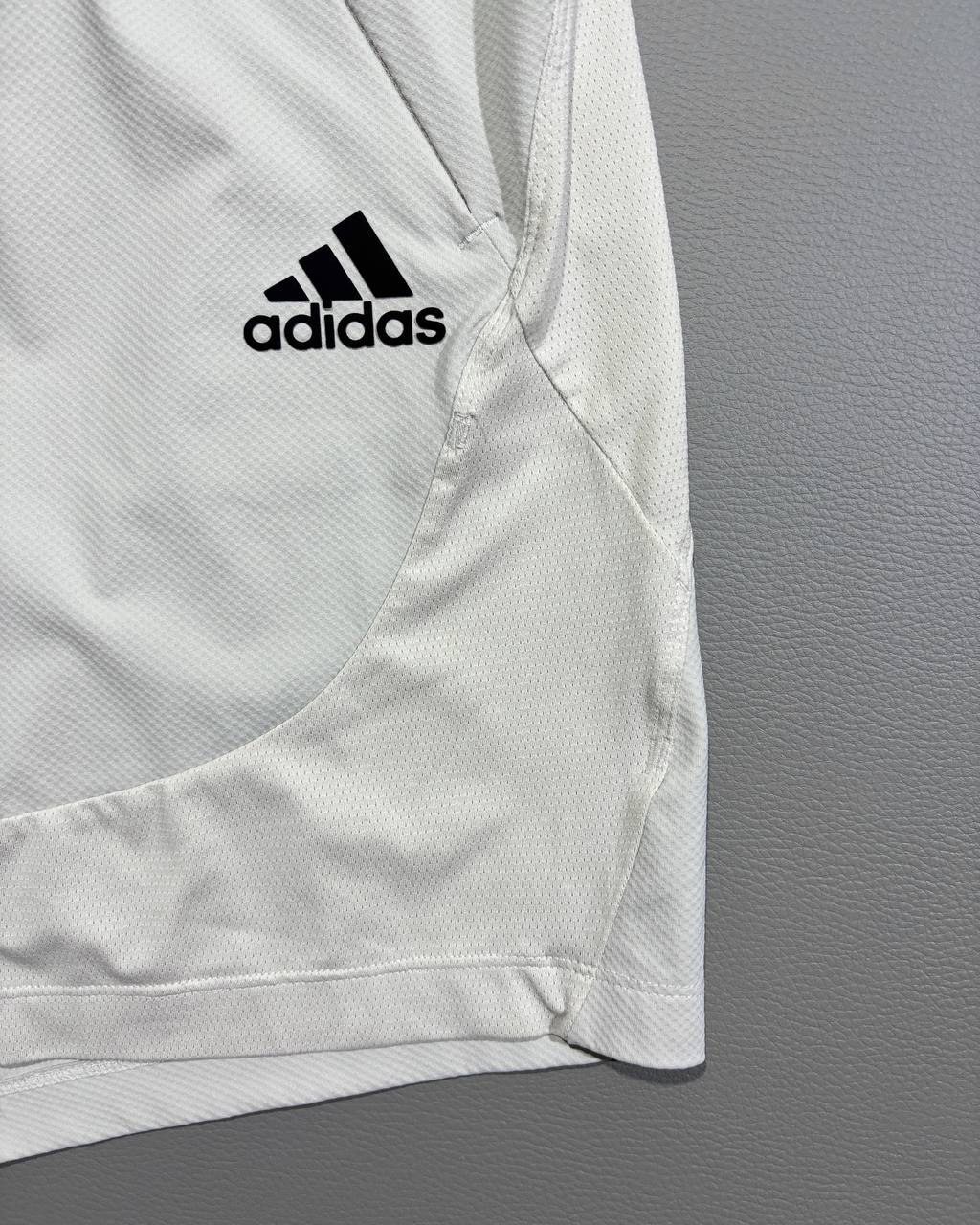 Adidas (S)