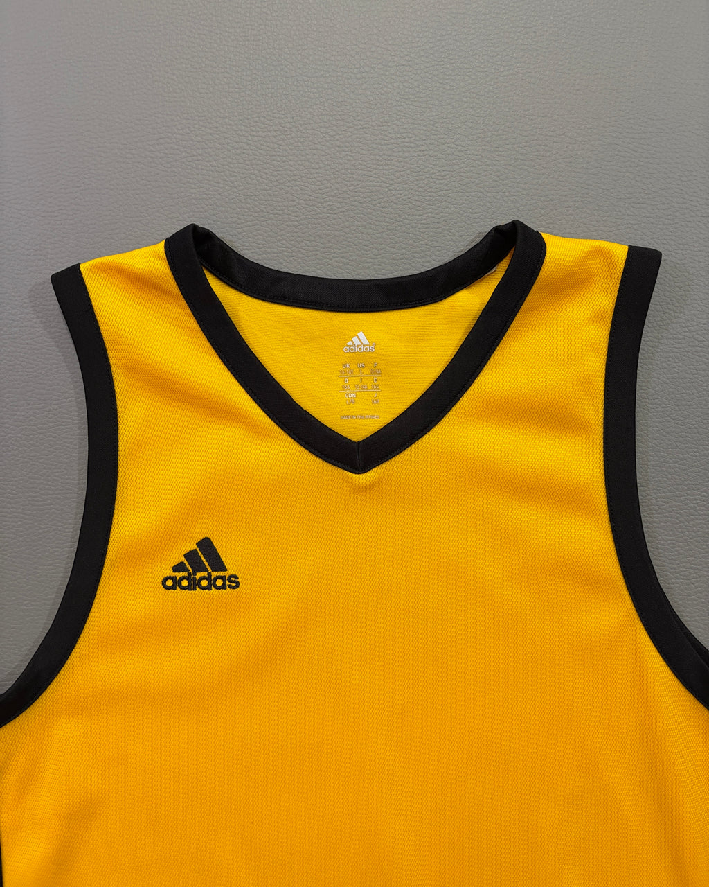 Adidas dečija sportska majica bez rukava – 13–14 godina