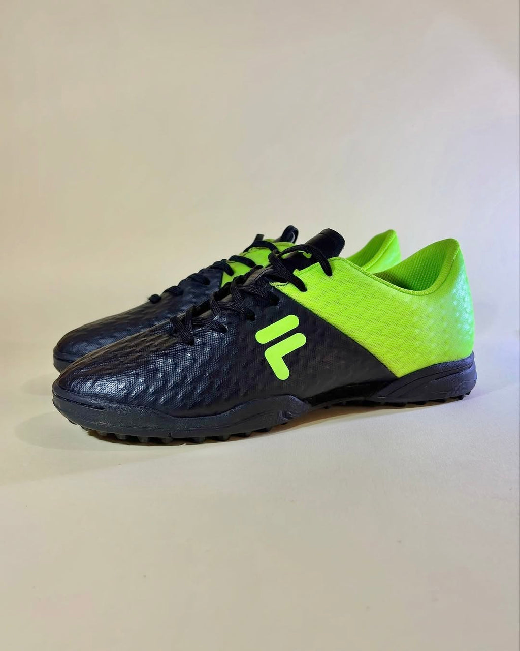 Fila (40)