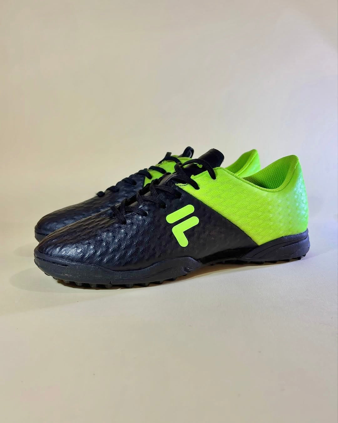 Fila (40)