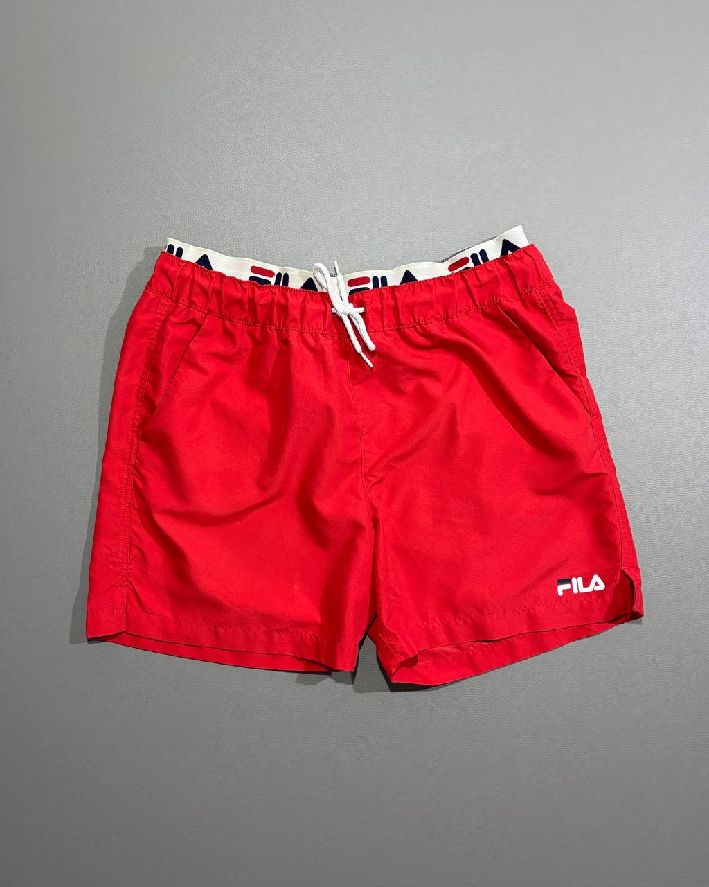 Fila (L)