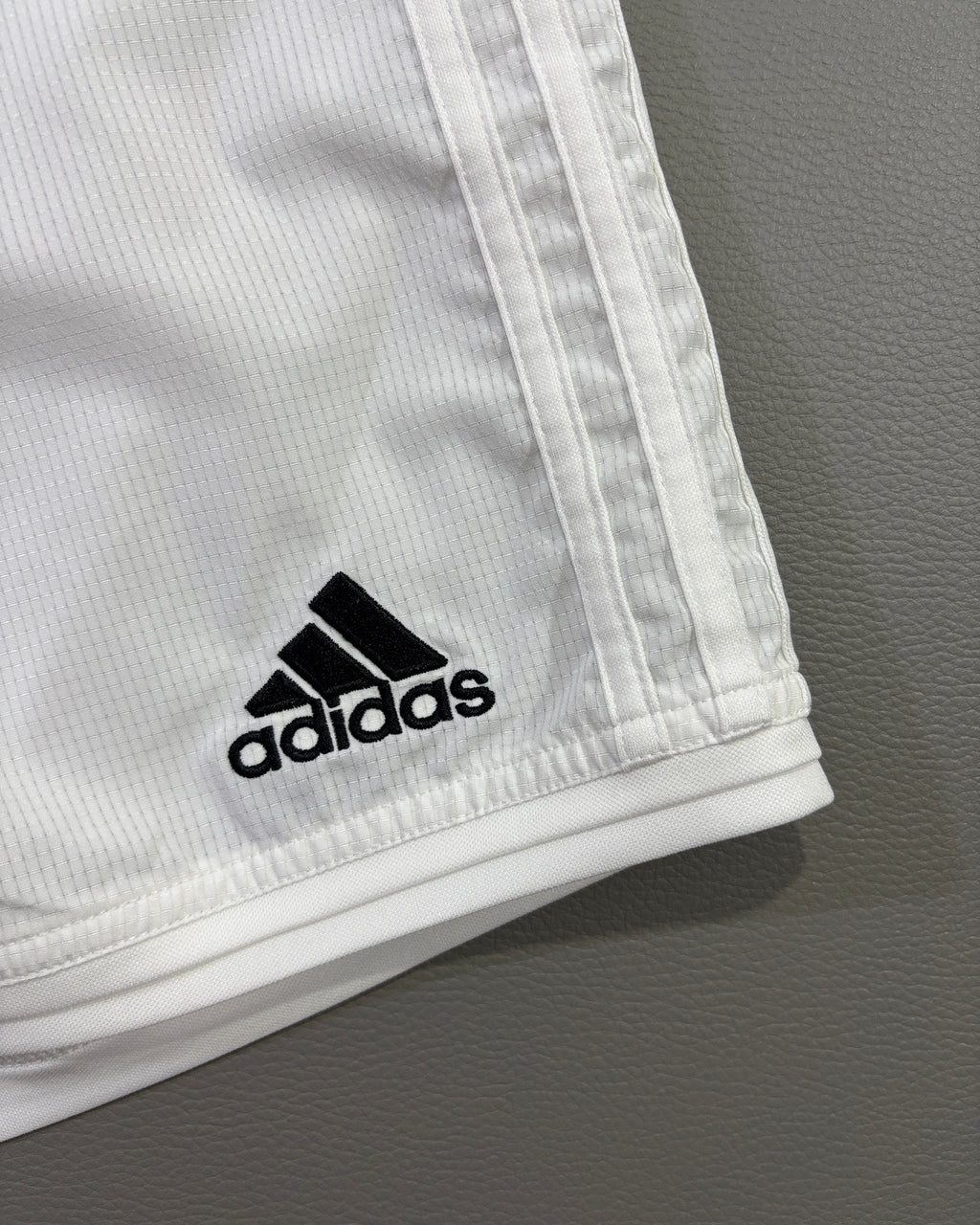 Adidas muški sportski šorc – S