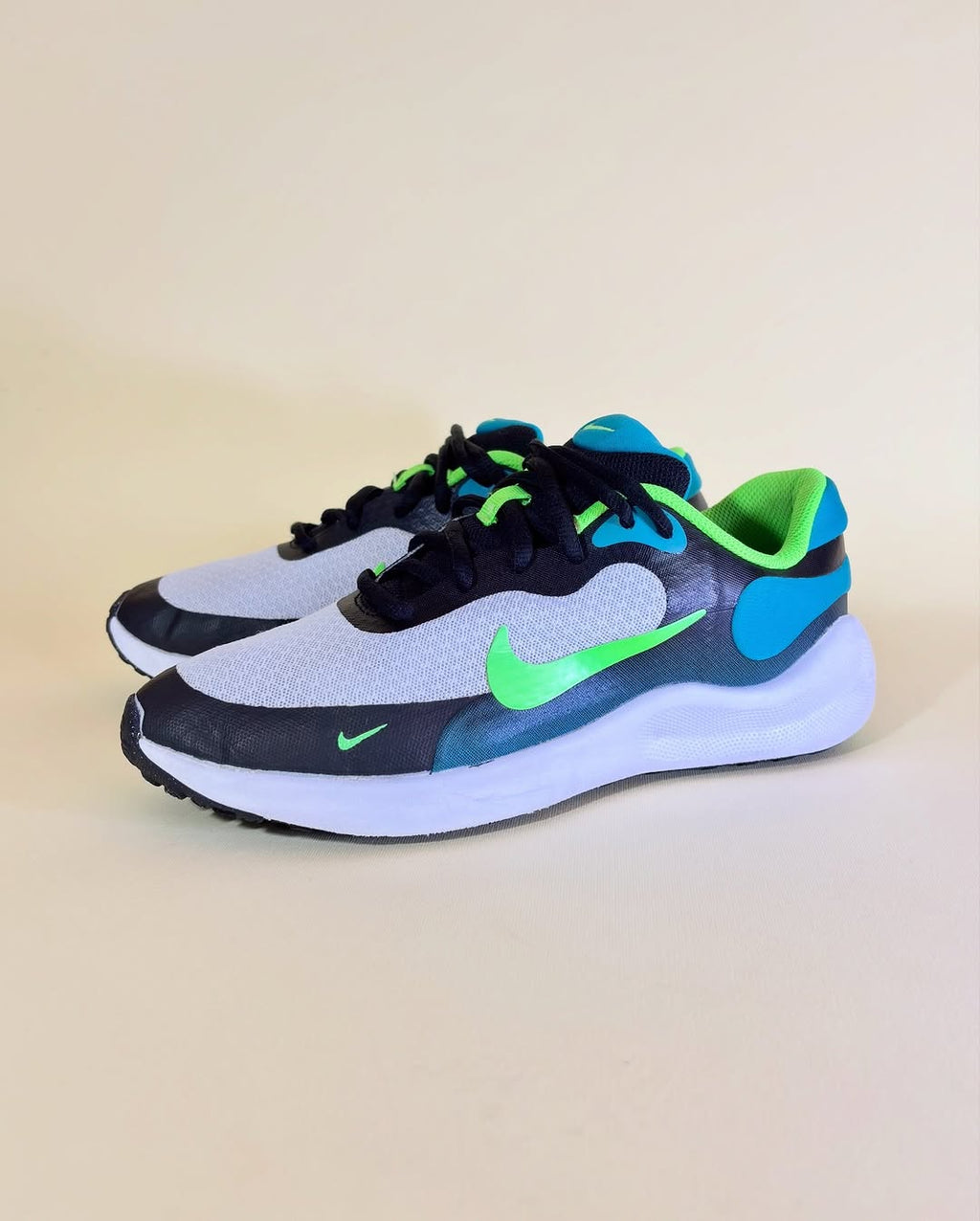 Nike Revolution 7 (38.5)