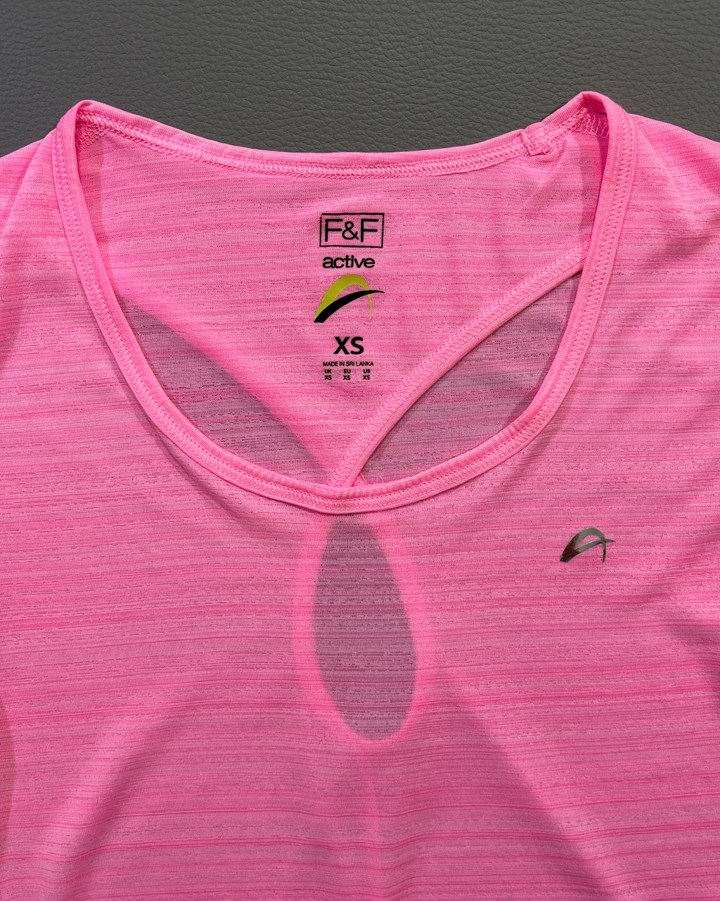 F&F ženska sportska majica – XS