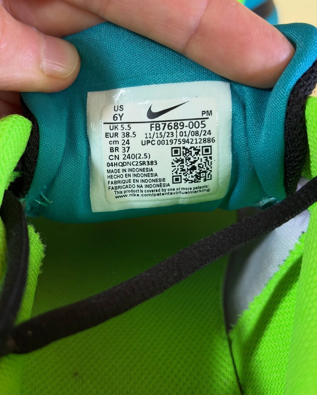 Nike Revolution 7 (38.5)