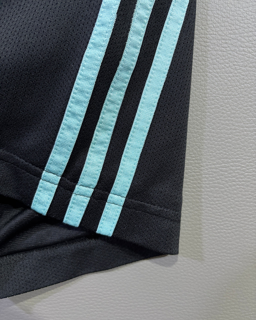 Adidas ženske pantalone 3/4  Climacool – S