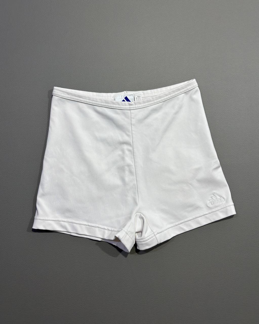 Adidas ženski šorts - XS