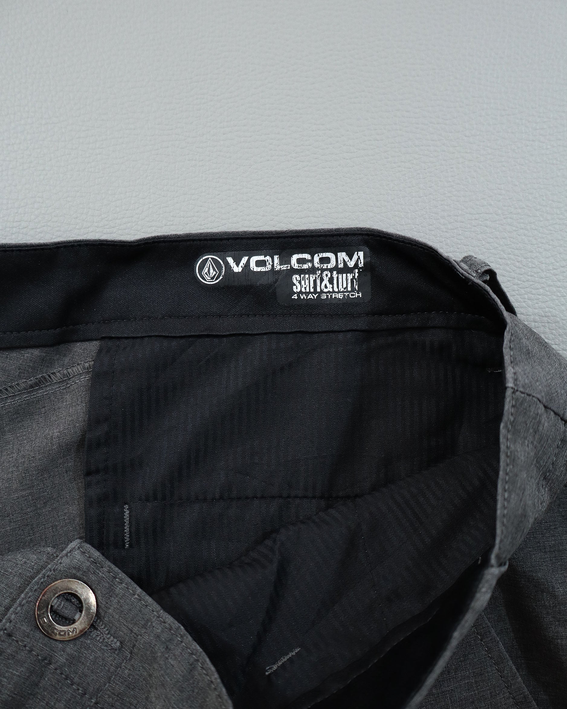Volcom SNT & Turf muški casual šorts - 38