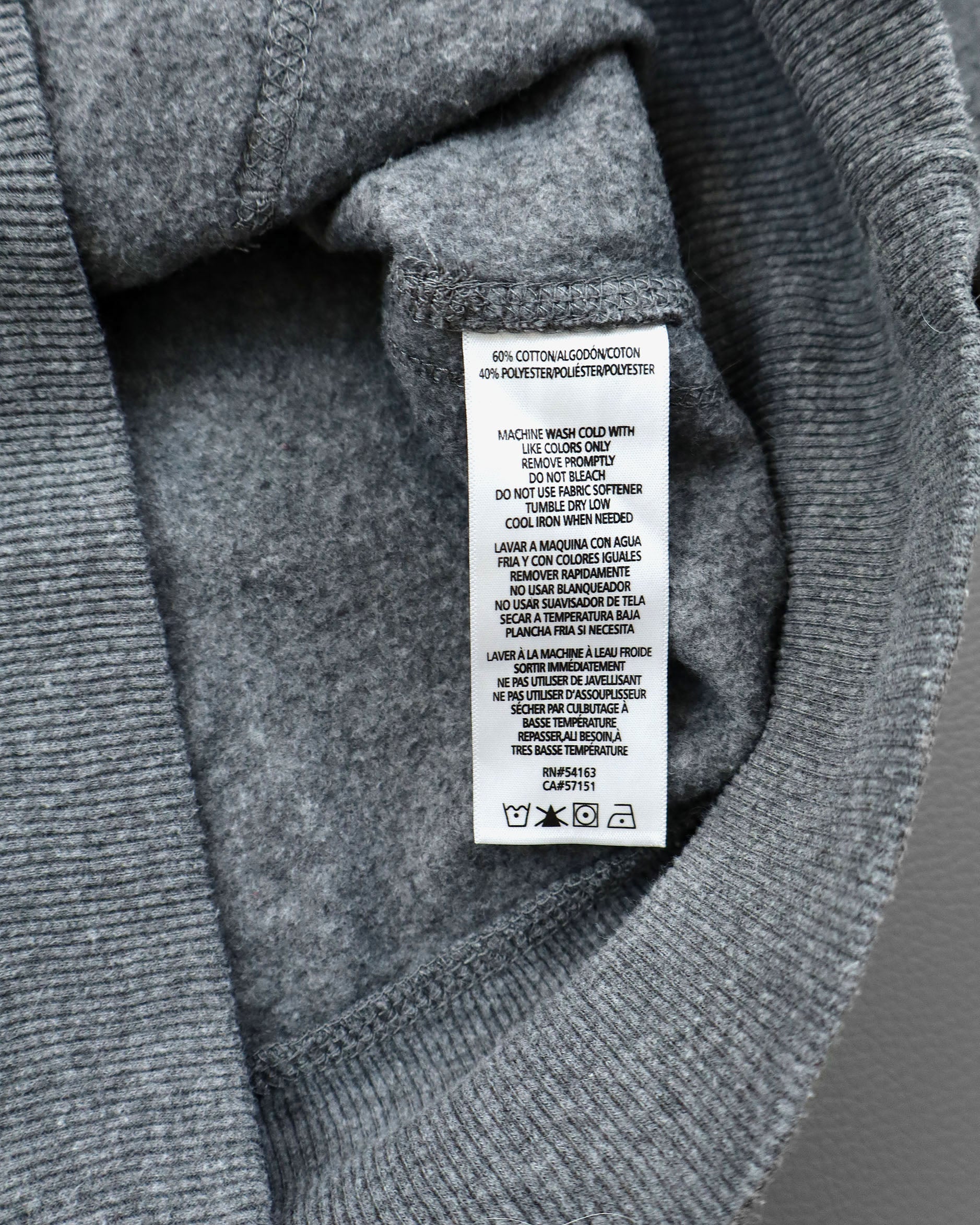 Calvin Klein Performance muški duks – M