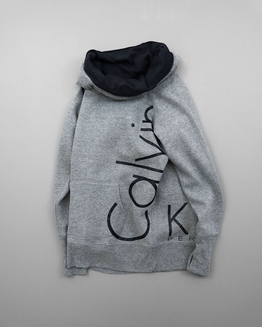 Calvin Klein Performance muški duks – M