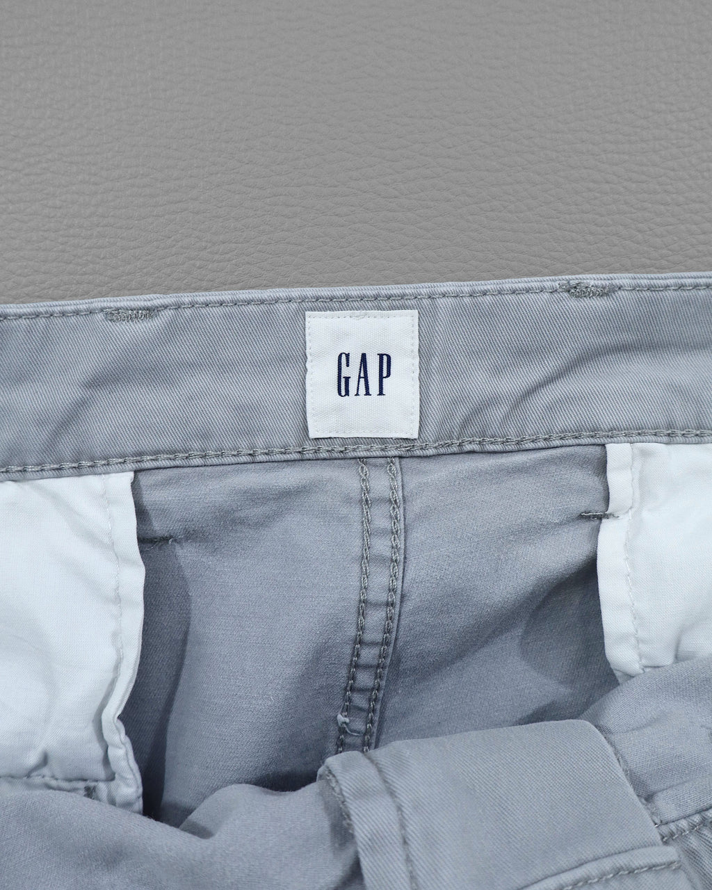 GAP muške bermude – 40