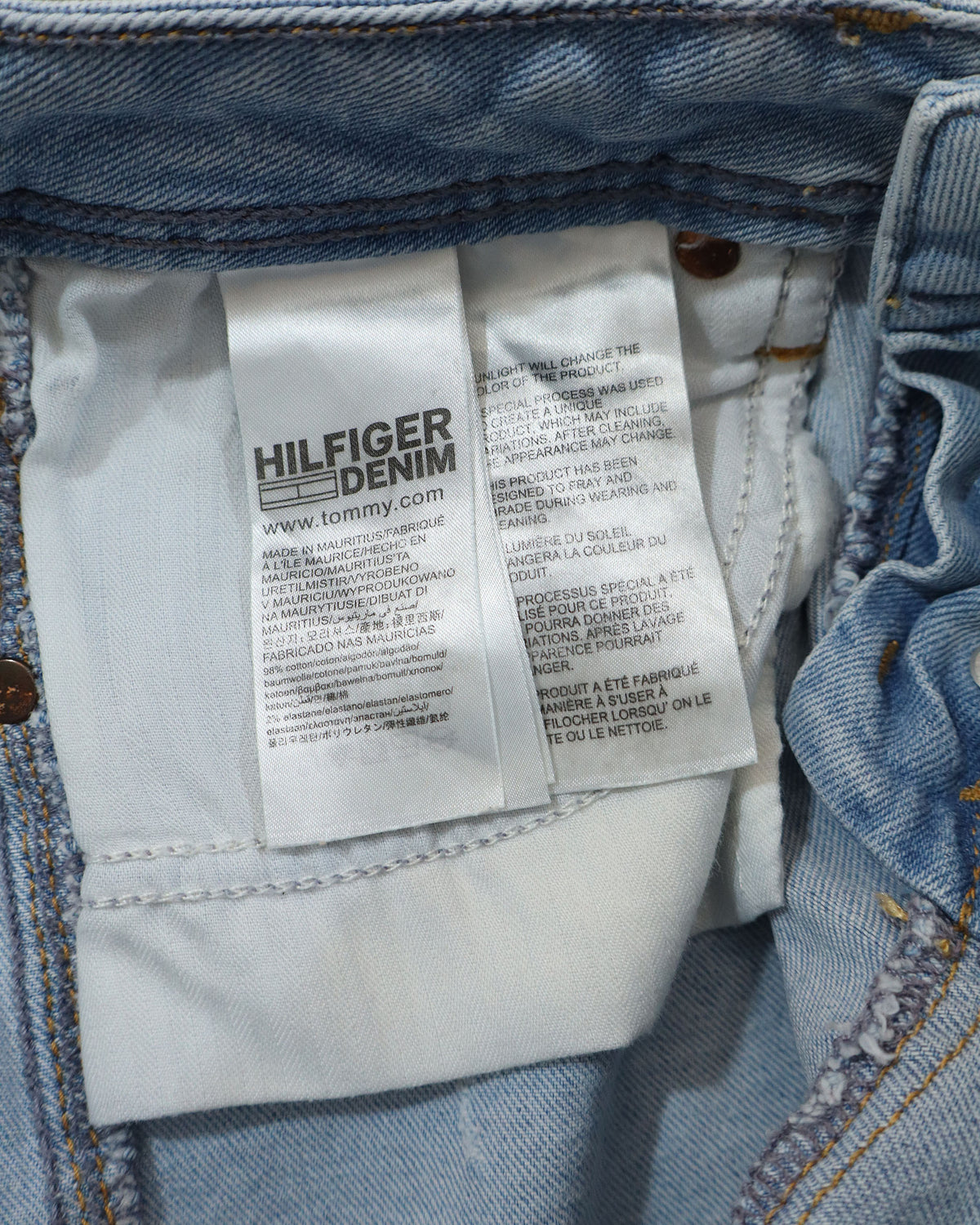 Tommy Hilfiger ženski teksas šorts – 25 (XS)