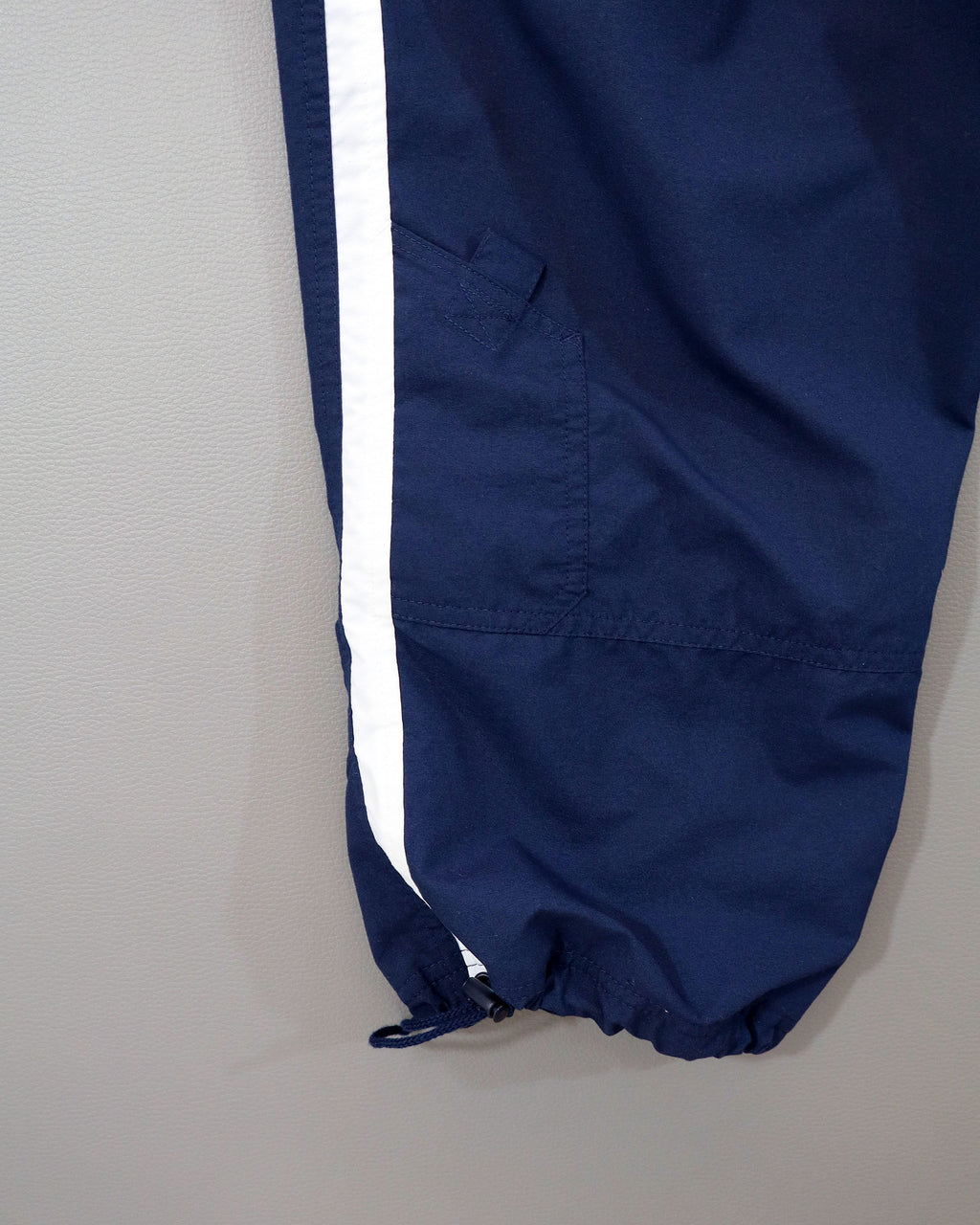 Nike ženske šuškave pantalone 3/4 - L