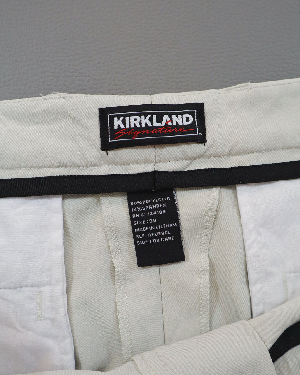 Kirkland Signature muške bermude – 38