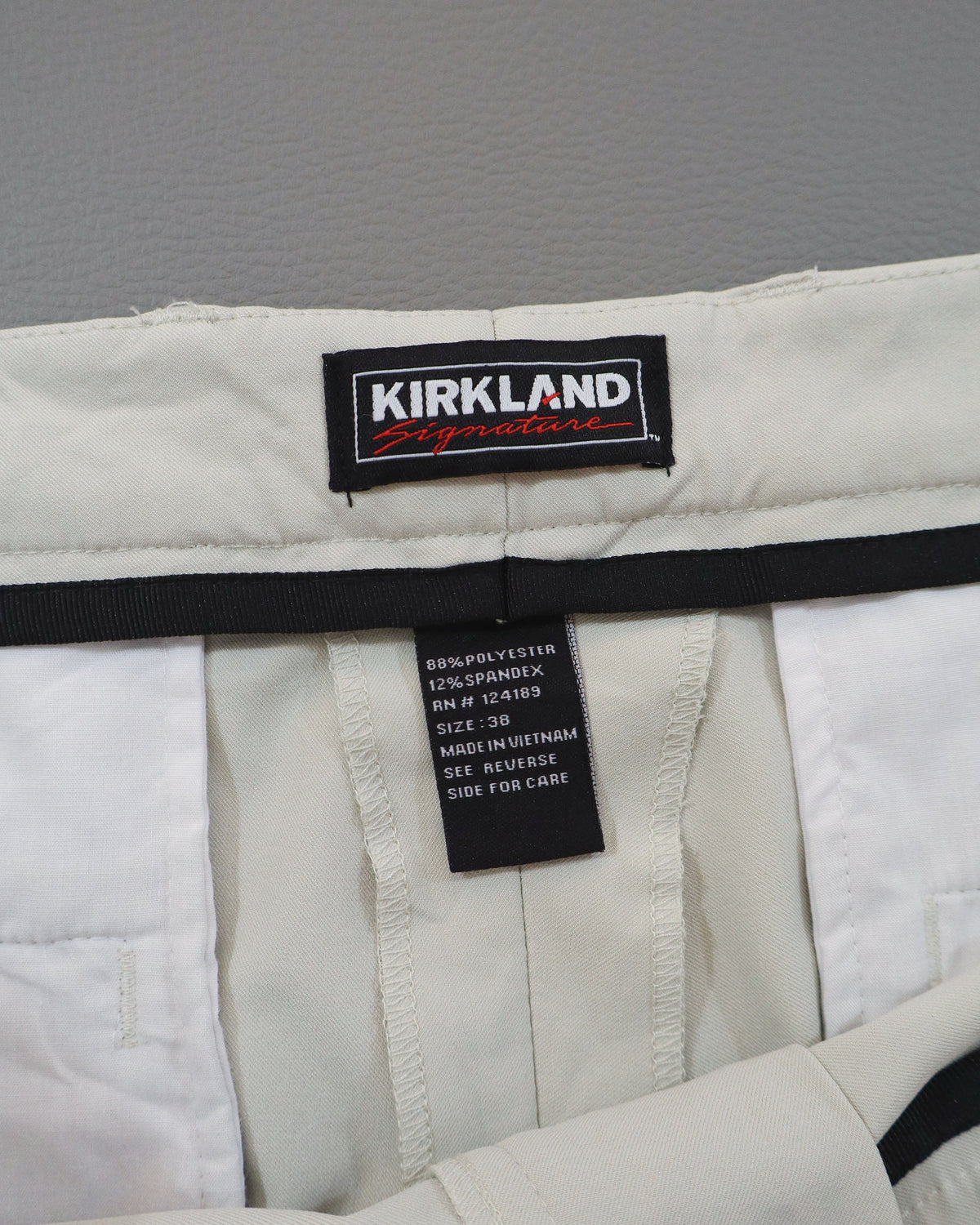Kirkland Signature muške bermude – 38