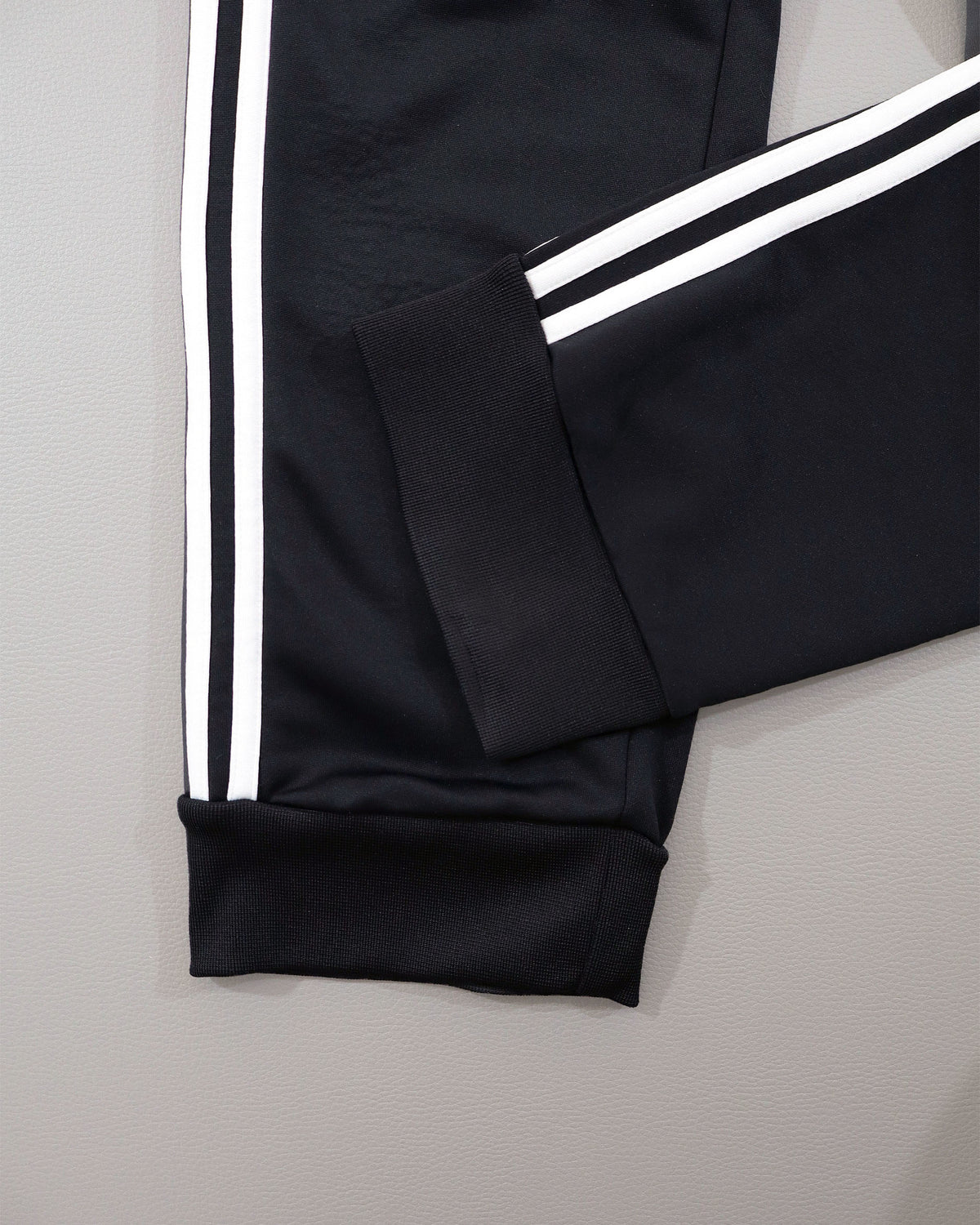 Adidas muški donji deo trenerke – XL