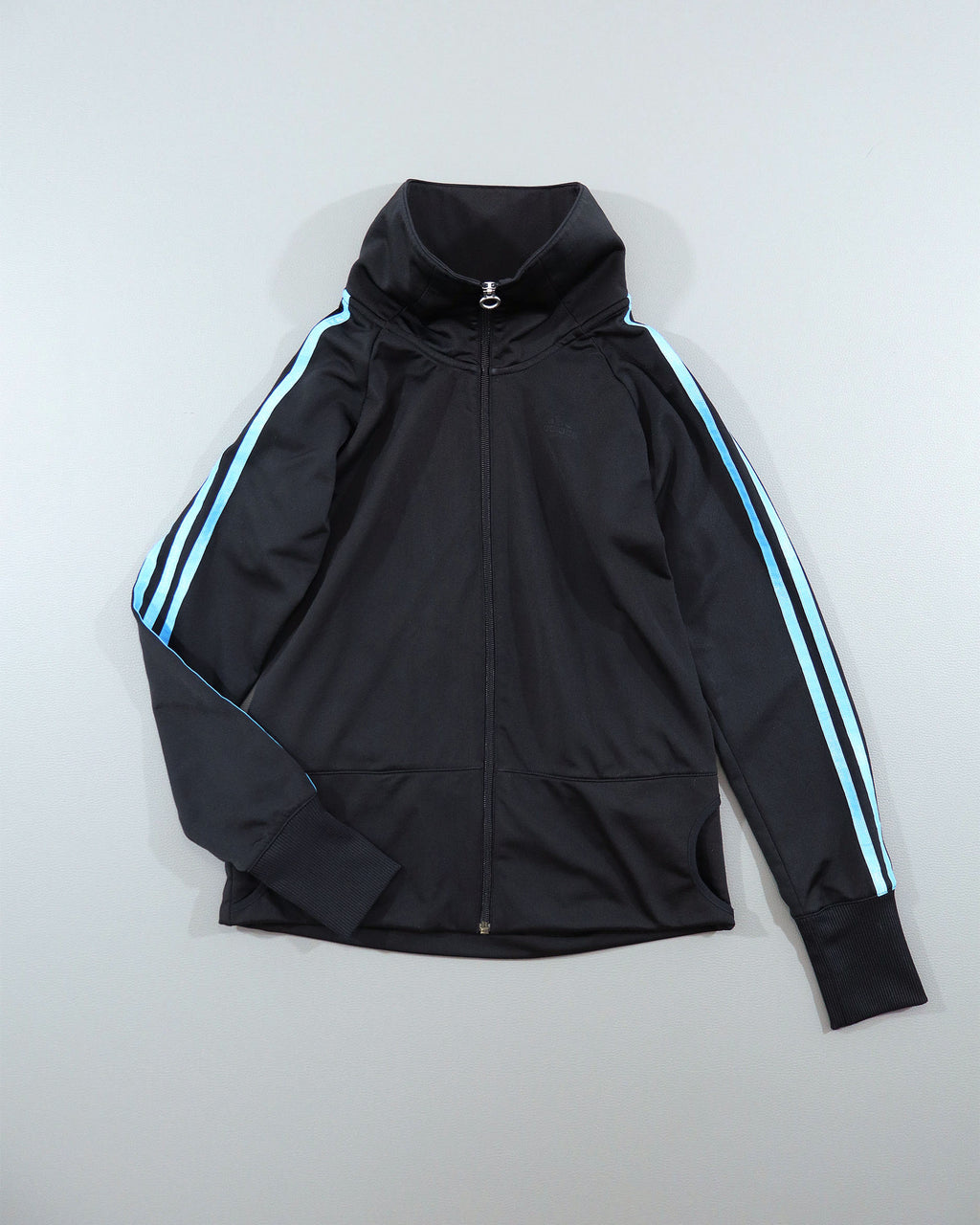 Adidas ženski gornji deo trenerke – M