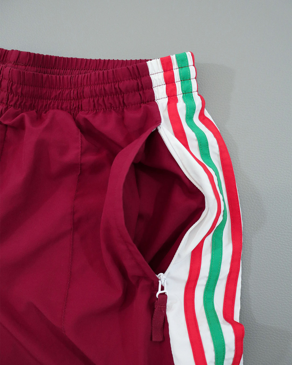 Adidas muške vintage trenerka pantalone – M