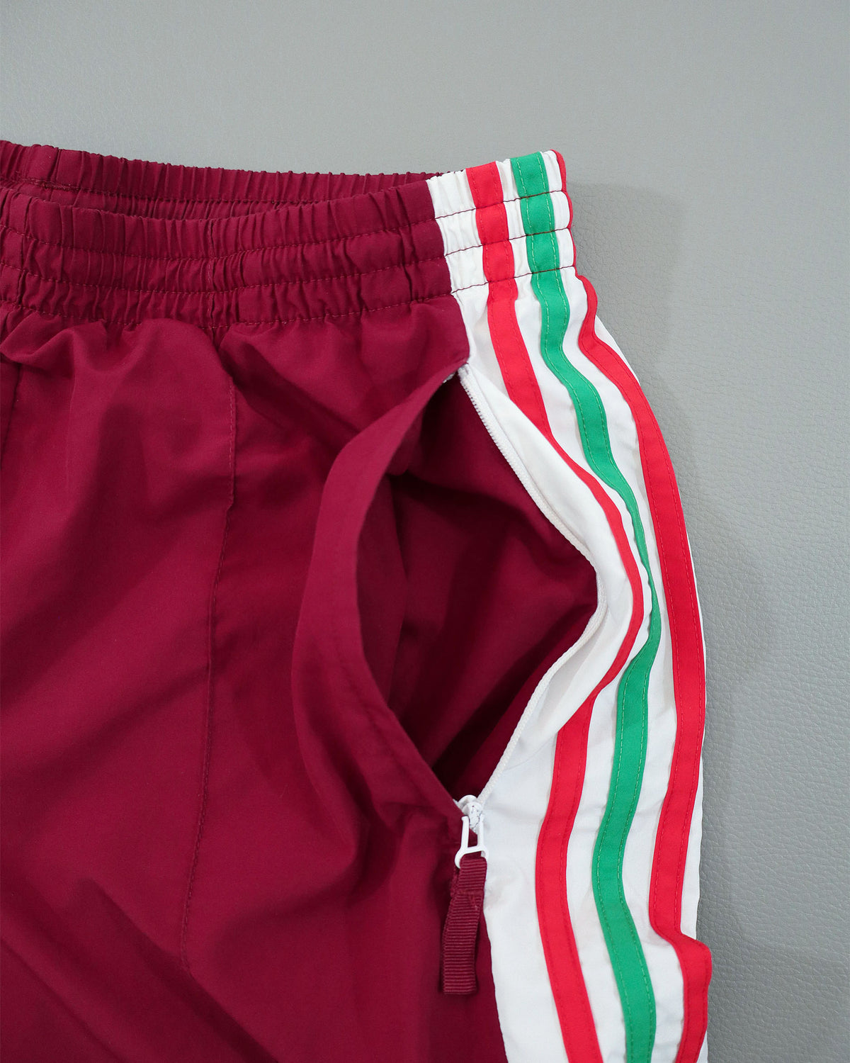 Adidas muške vintage trenerka pantalone – M