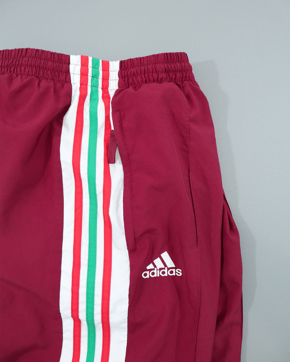 Adidas muške vintage trenerka pantalone – M