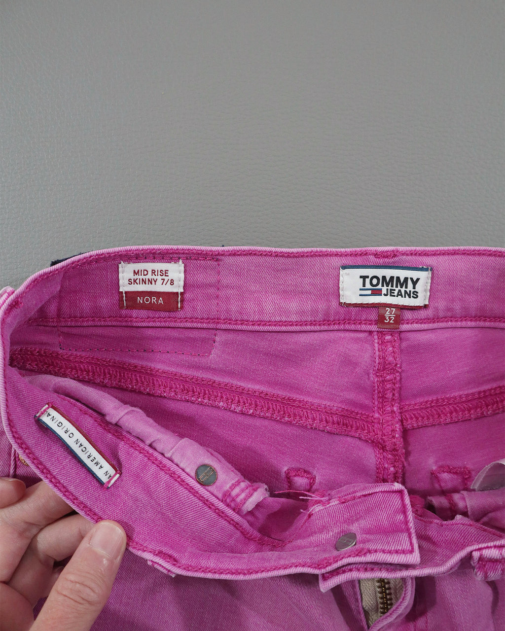 Tommy Hilfiger ženske farmerke – XS