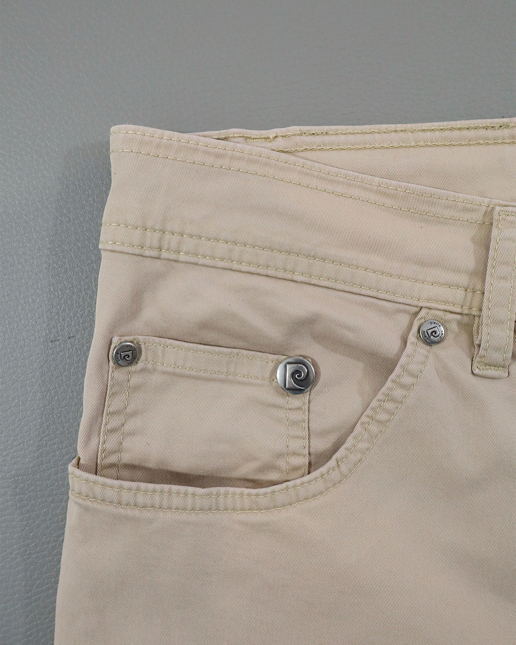 Pierre Cardin muške pantalone – M