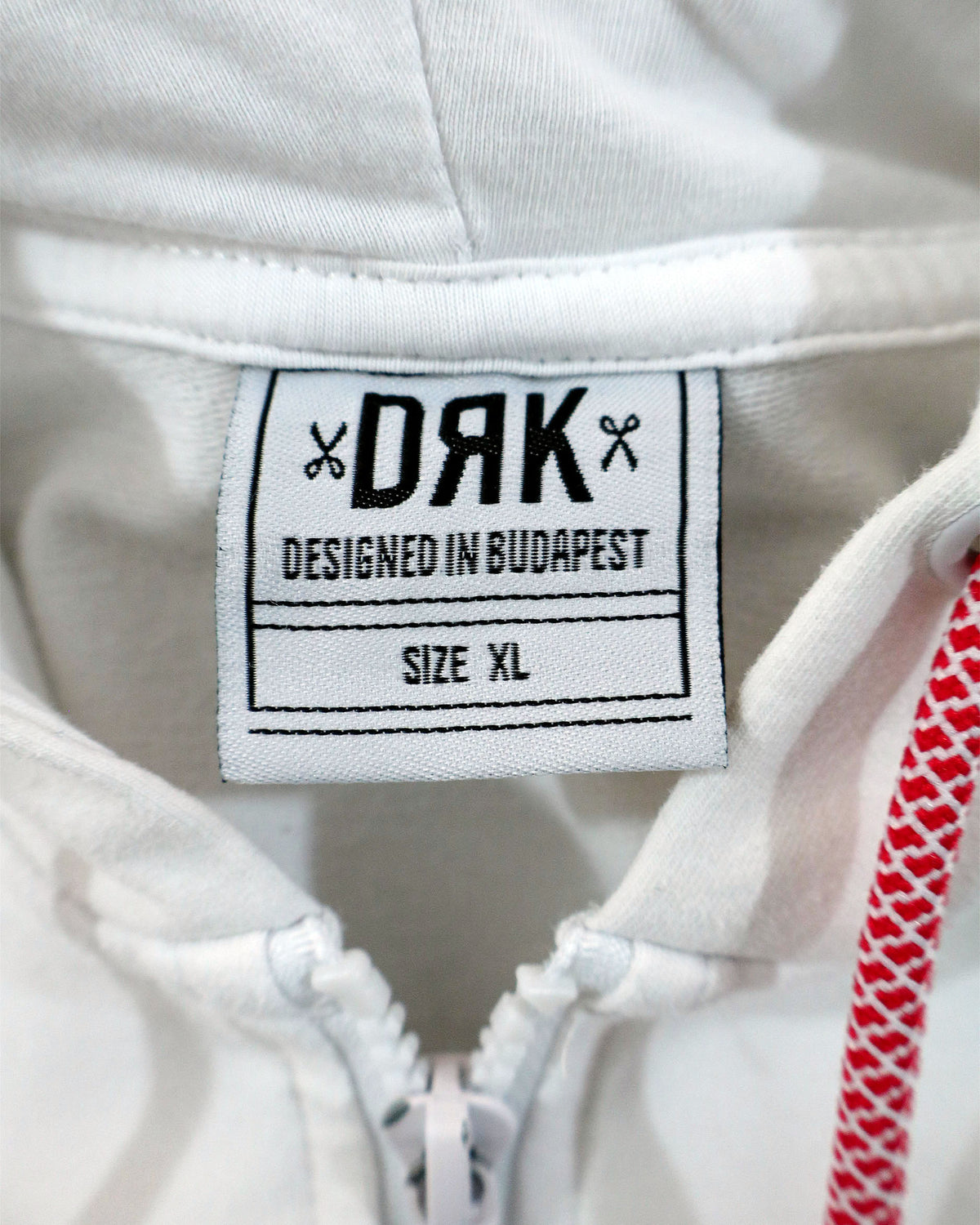 DRK ženski duks sa kapuljačom – XL (kao M)
