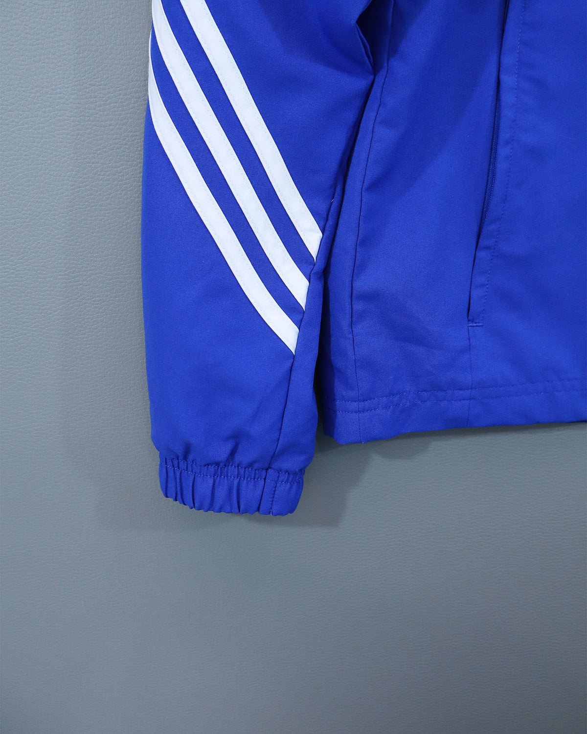 Adidas muška sportska jakna – S