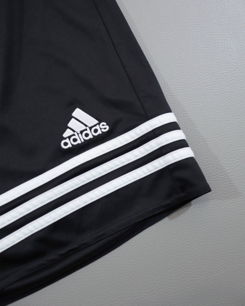 Adidas muški sportski šorts – S
