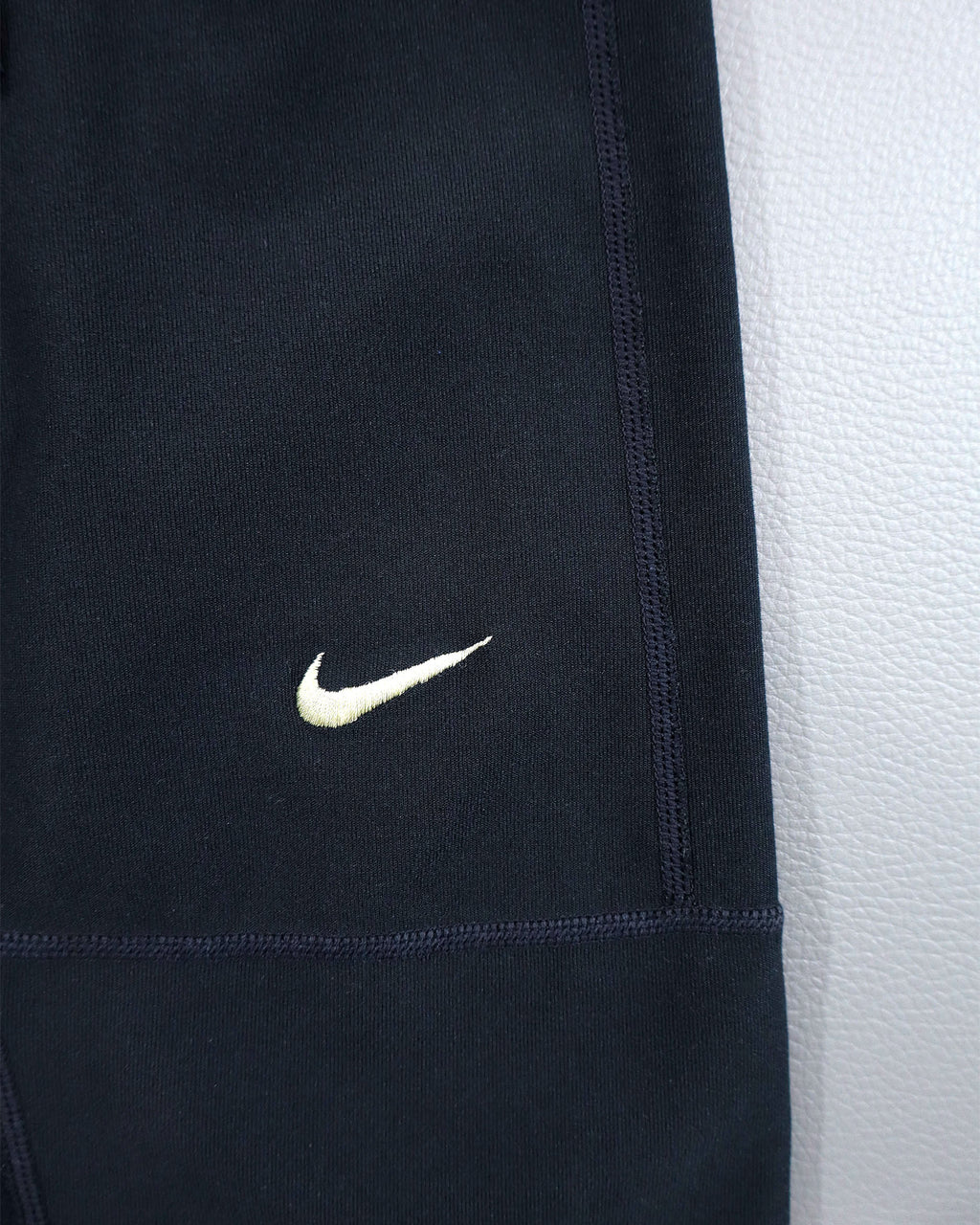 Nike Dri-FIT ženske sportske pantalone – S