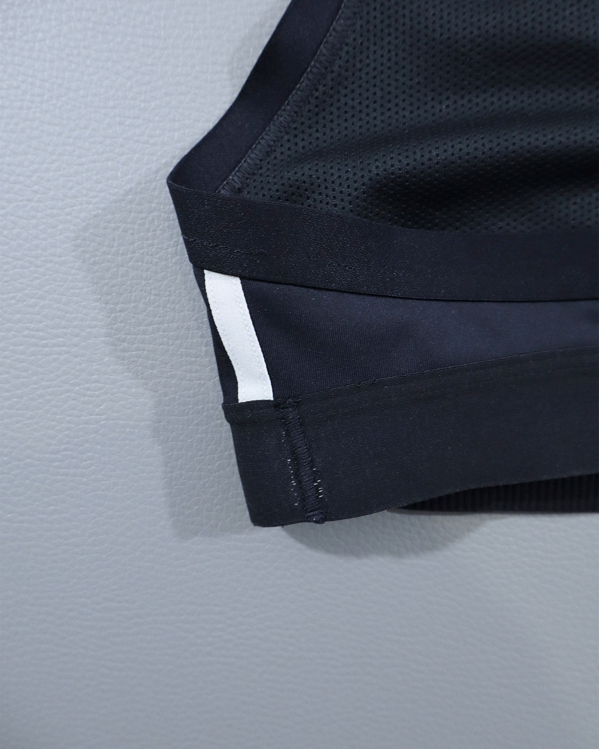 Adidas ženski sportski top – XS
