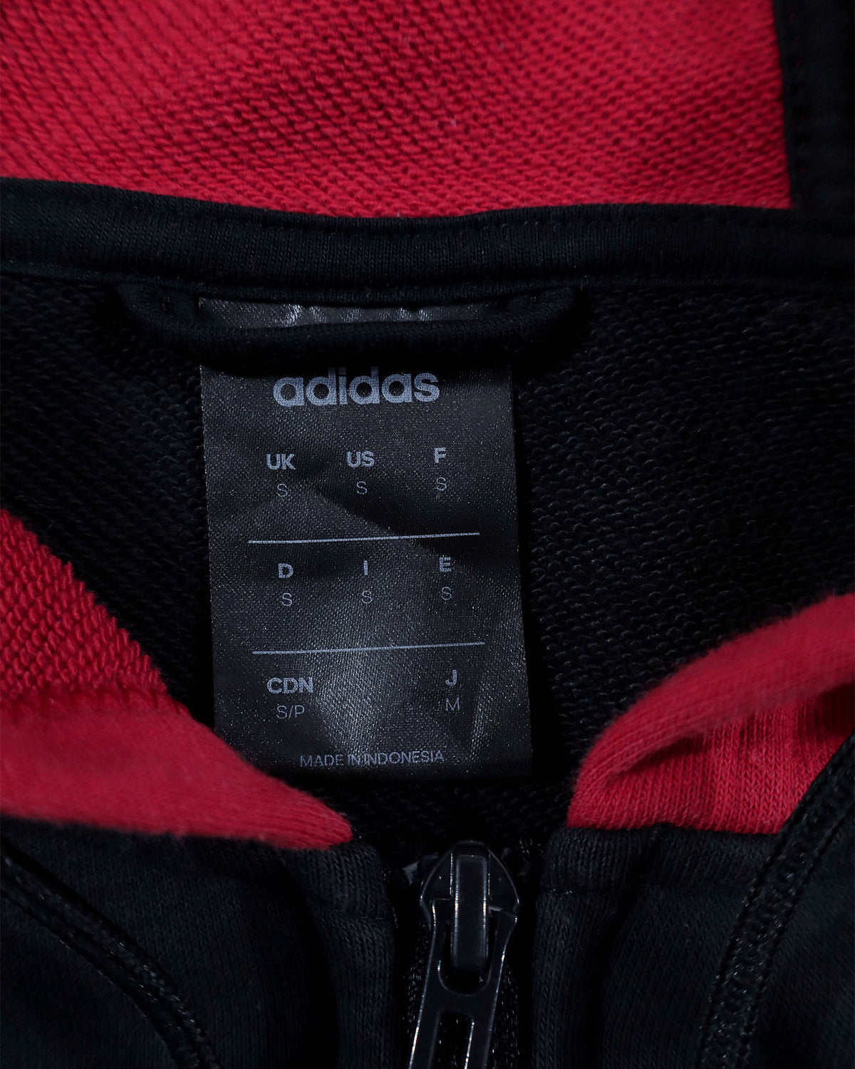Adidas muška dukserica sa kapuljačom – S