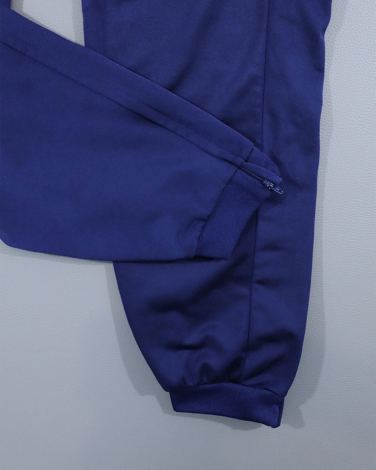 Adidas muške sportske pantalone – S / ženski M
