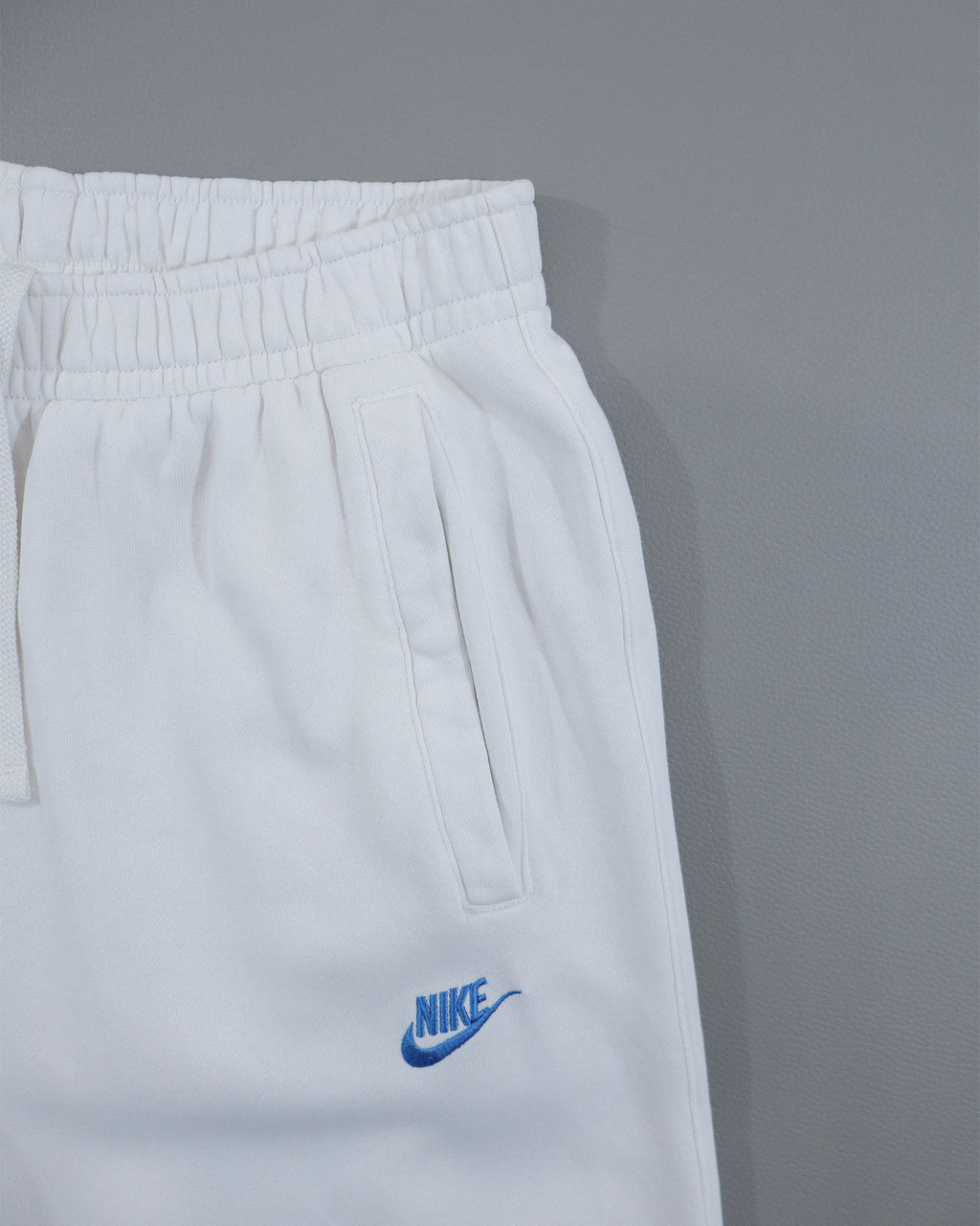 Nike muške pantalone – M