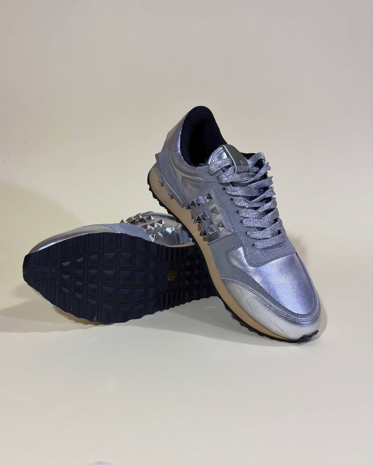 Valentino Garavani Rockstud ženske kožne patike – 38