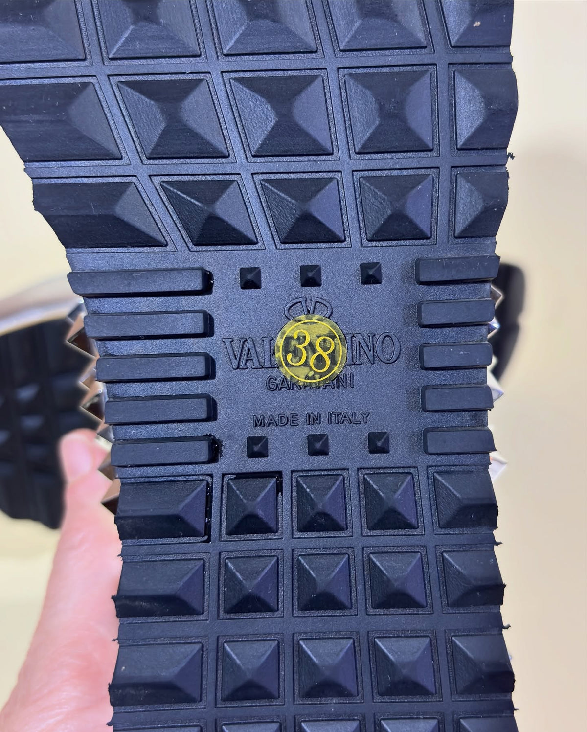 Valentino Garavani Rockstud ženske kožne patike – 38