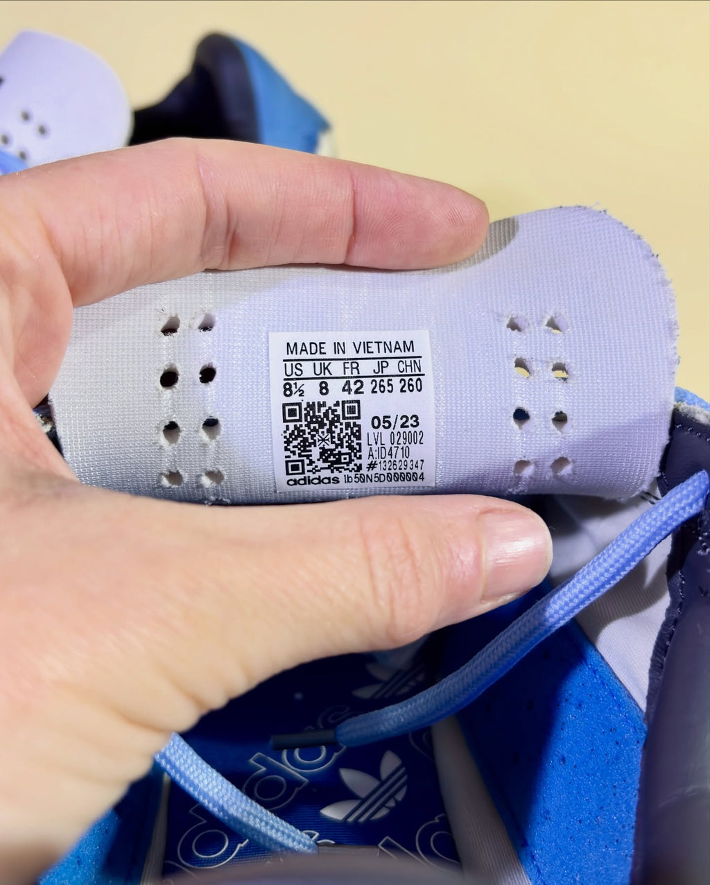 Adidas Country XLG muške kožne patike – 42