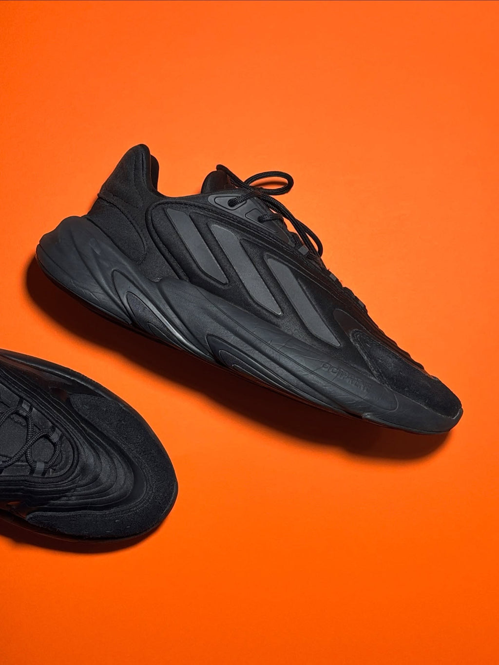 Adidas Ozelia muške patike - 44