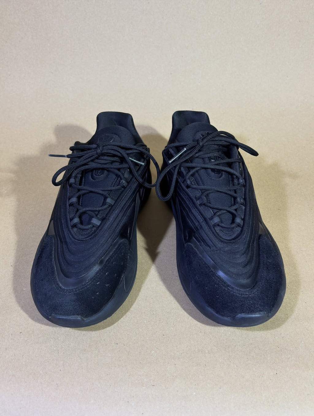 Adidas Ozelia muške patike - 44