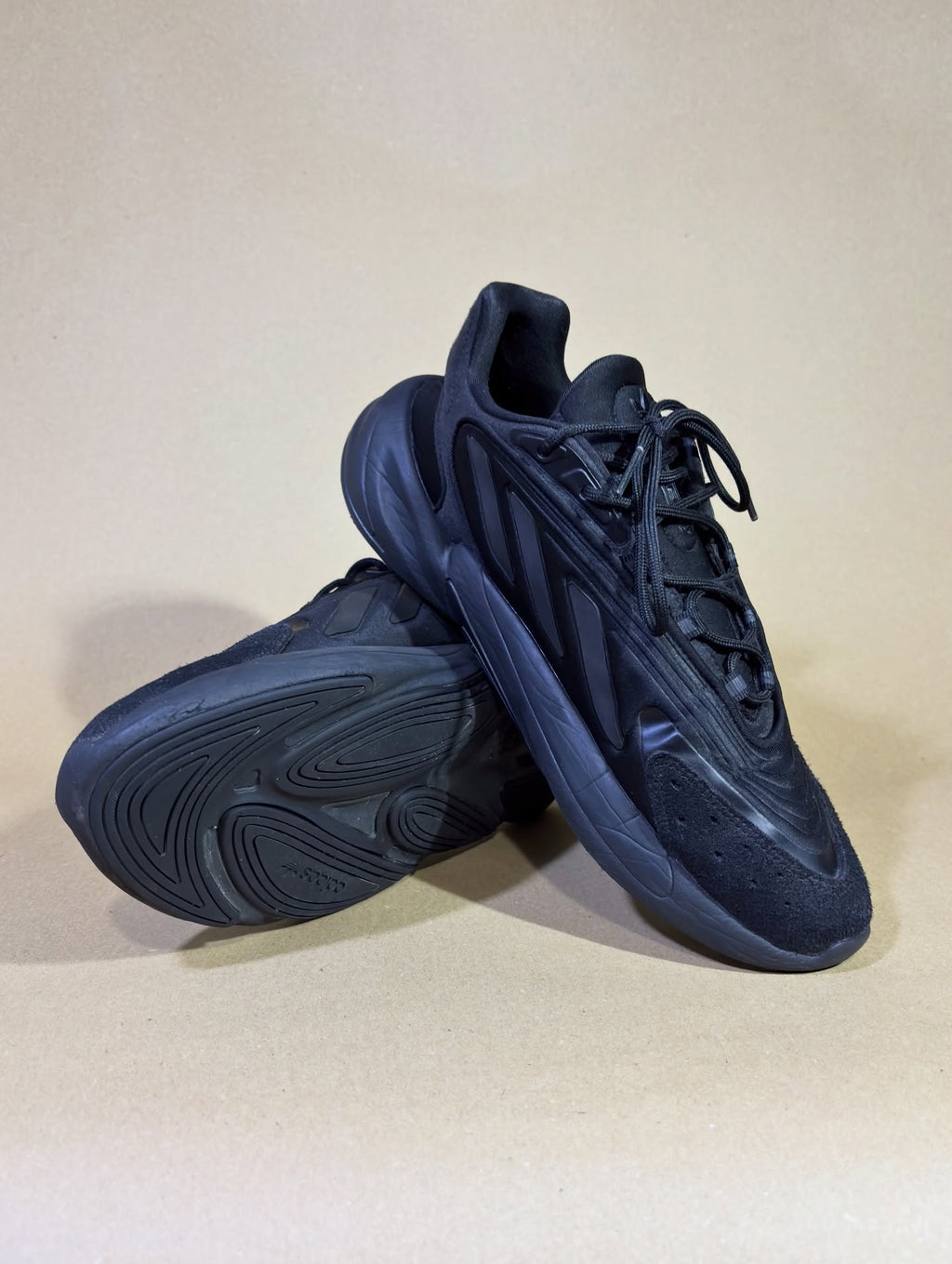 Adidas Ozelia muške patike - 44